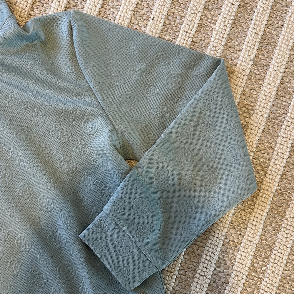 Guess ocean Embossed Hoodie - Picture 5 of 9